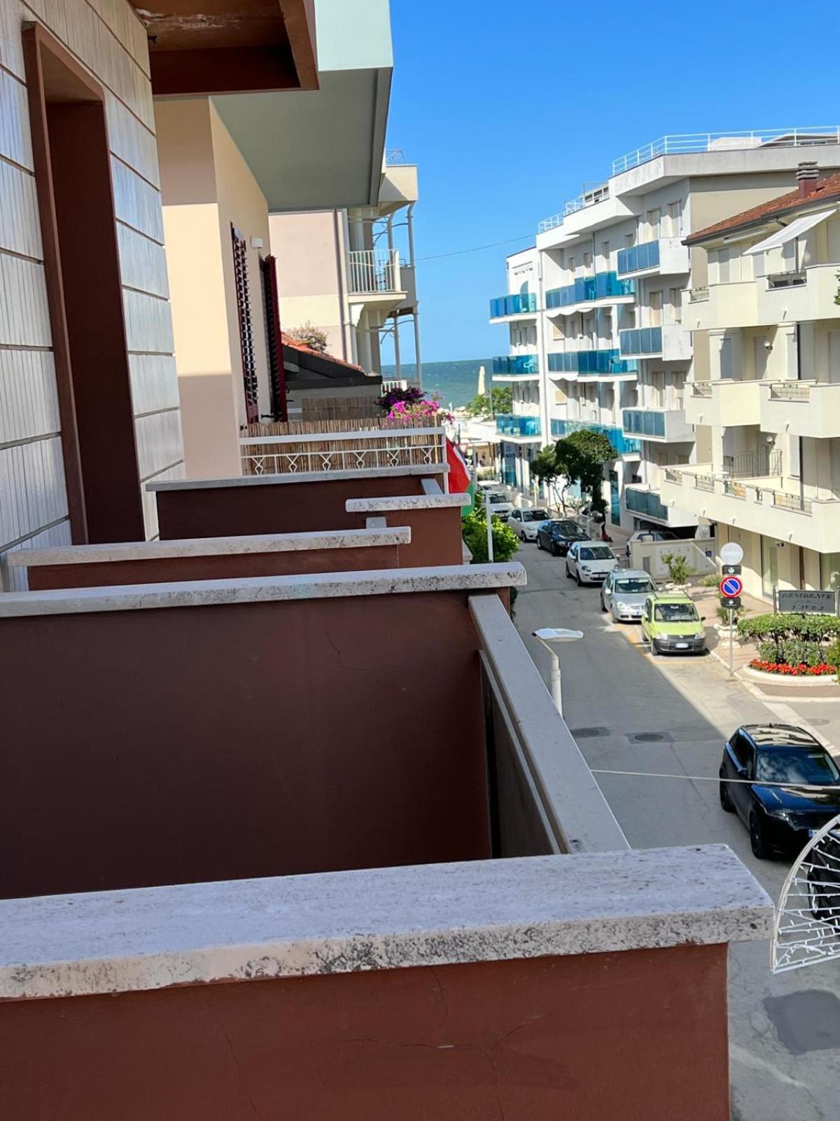 Hotel Villa Dei Fiori Bellaria-Igea Marina Exterior photo